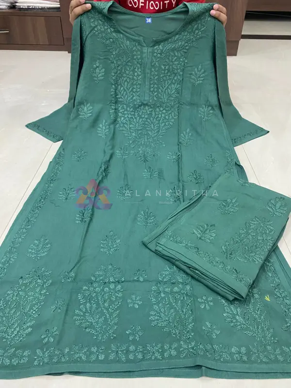 Chikankari Kurthi Set